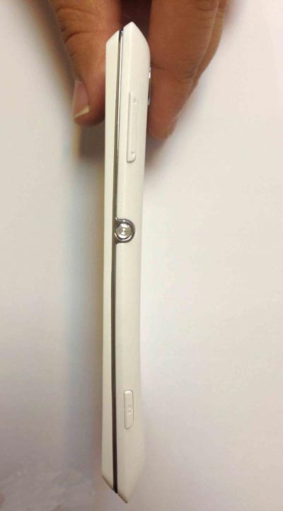 گوشیSony Xperia L,ویژگیهای گوشی Sony Xperia L,قیمت گوشی سونی