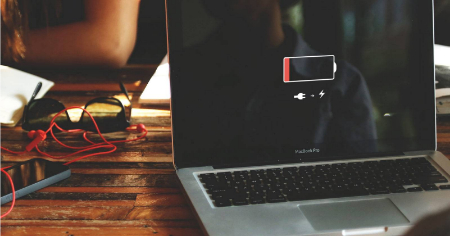 مکبوک را در محیط خنک و با تهویه مناسب شارژ کنید افزایش عمر باتری مکبوک, چرخه شارژ باتری مکبوک