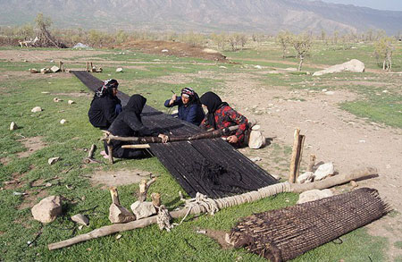 صنایع دستی ایران, زنان عشایر, بافت سیاه چادر