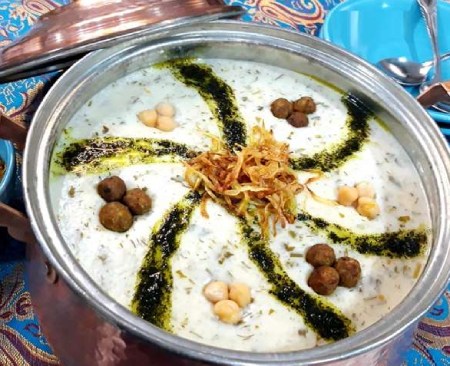 طرز تهیه آش ماست, پخت آش ماست شیرازی مخصوص افطار