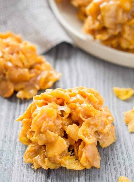 نکاتی برای درست کردن کوکی های کره بادام زمینی و کورن فلکس