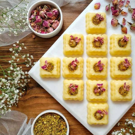 طرز تهیه مسقطی ساده با نشاسته