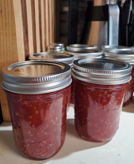 طرز پخت مربای تمشک و هلو روش پخت مربا تمشک و هلو