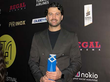 برنده جایزه بهترین بازیگر نقش مکمل مرد از جشنواره بینالمللی مامی فستیوال دانیال پورصباح, بیوگرافی دانیال پورصباح