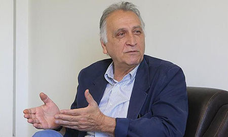 احمد نجفی و همسرش