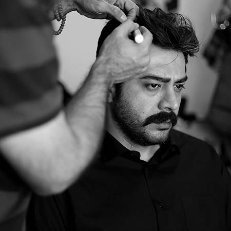 سهیل قاصدی در حال گریم بیوگرافی سهیل قاصدی, عکس عروسی سهیل قاصدی