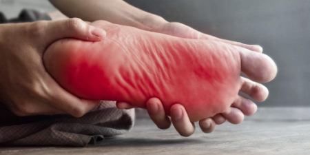 ۵ نوشیدنی برتر برای تسکین نوروپاتی محیطی و درد مزمن