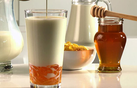 شیر و عسل طب سنتی, خاصیت مخلوط شیر و عسل
