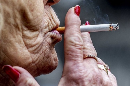  مزیت های ترک سیگار برای زنان, زنان و مصرف دخانیات, سیگار کشیدن زنان