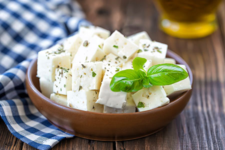 پنیر مخصوص سالاد,آشنایی با انواع پنیر و موارد استفاده از آن ها