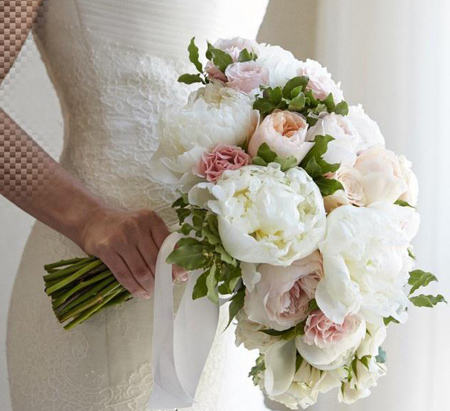 دسته گل عروس آبشاری, مدل دسته گل عروس طبیعی