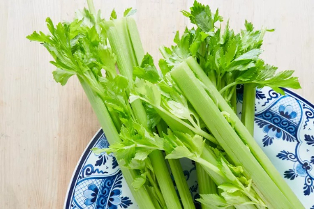 خشک کردن برگ کرفس, طرز خشک کردن برگ کرفس