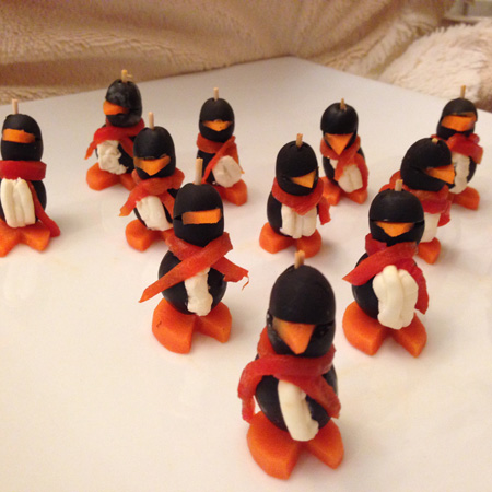 آموزش تصویری تزیین زیتون, لوازم مورد نیاز برای تزیین پنگوئن