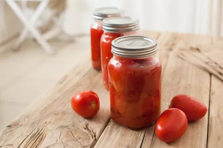 نگهداری گوجه فرنگی به مدت طولانی, نگهداری طولانی مدت از گوجه, شیوه نگهداری گوجه فرنگی برای مصرف طولانی