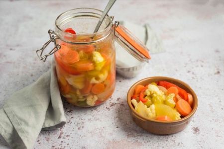 چه چیزی ترشی را خوشمزه میکند
