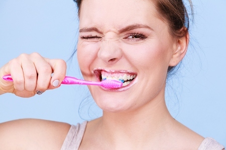 خمیر دندان خانگی و طبیعی ساده