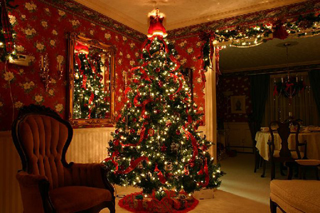 چیدمان های زیبای درخت کریسمس,جدیدترین تزیینات درخت کریسمس