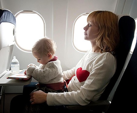 قوانین بلیط هواپیما برای کودکان , ایا بلیط هواپیما برای کودکان نیم بها است