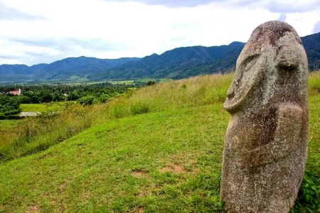 دره بادا مجسمه های سنگی بادا,سولاوسی اندونزی