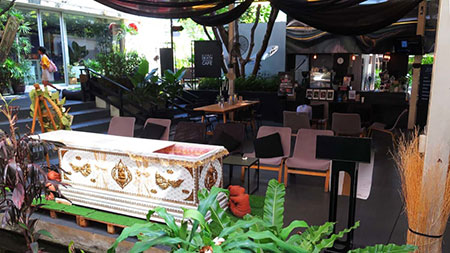 کافه مرگ بانکوک,کافه مرگ در تایلند,کافه های عجیب و غریب