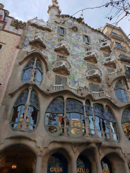 معماری جالب خانه استخوان بارسلونا