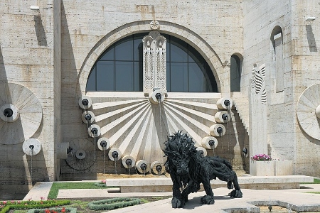  مجسمه‌های موزه هنر کافسجیان