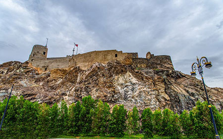 قلعه های تاریخی عمان,معروف ترین قلعه های تاریخی عمان,جاذبه های دیدنی عمان
