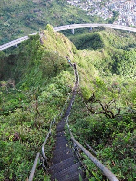 راه پله هایکو,راه پله هایکو در هاوایی,راه پله بهشتی