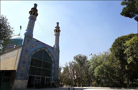 امامزاده ابوالحسن(ع),زیارتگاه امامزاده ابوالحسن(ع),بقعه متبرکه امامزاده ابوالحسن(ع)