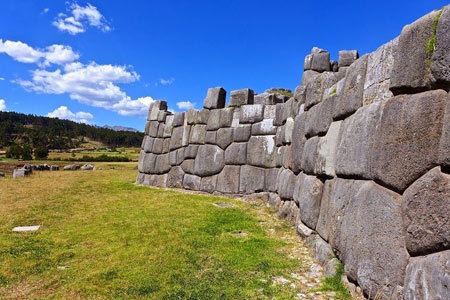 امپراتوری اینکاها,دیوار های Sacsayhuaman,شهر کوزکو