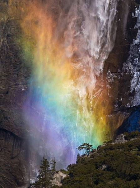 آبشار,آبشار آتشین,زیباترین آبشارهای جهان