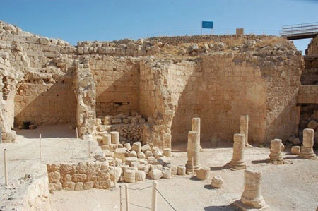 قلعه هیرودیس,آرامگاه سلطنتی پادشاه هیرودیس,کاخ پادشاه هیرودیس در اورشلیم