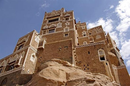 دارالحجر,قصر دارالحجر,دیدنیهای یمن