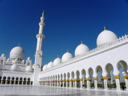 مسجد شیخ زاید, مسجد شیخ زاید در امارات, مسجد شیخ زاید در ابوظبی
