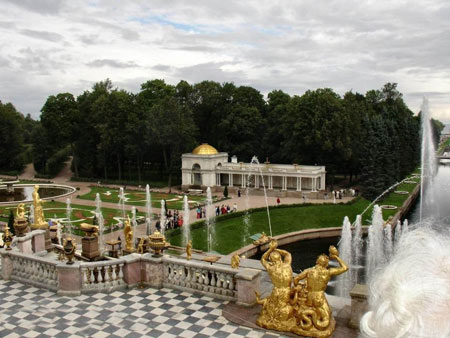 کاخ پترهوف,جاذبه های گردشگری روسیه, کاخ پترهوف در روسیه