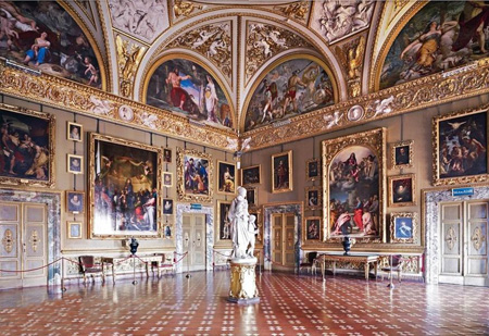 کاخ پیتی,عکس های کاخ پیتی در ایتالیا,کاخ پیتی در ایتالیا