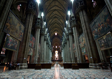 مکانهای دیدنی ایتالیا, کلیسای دوئومو در میلان, کلیسای جامع میلان