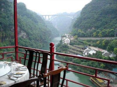 خطرناکترین رستوران جهان در چین,عجایب گردشگری
