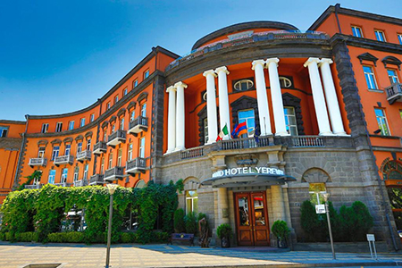 انتخاب هتل در ارمنستان, هتل‌های نزدیک به جاذبه‌های گردشگری ارمنستان, هتل گرند ارمنستان