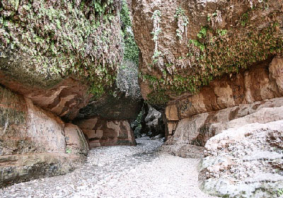 غارگردی,غار طبیعی زینه گان,غار زینه گان
