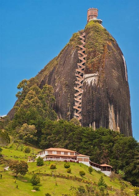 زیباترین صخره دنیا,گردشگری
