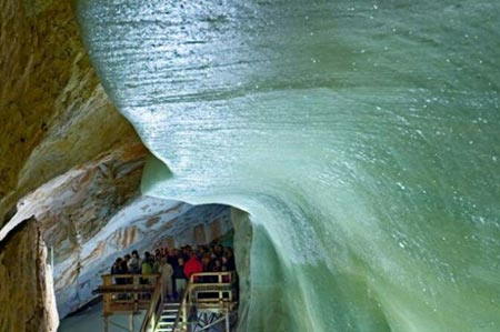بهترین غارهای جهان,ترسناک ترین غارهای جهان