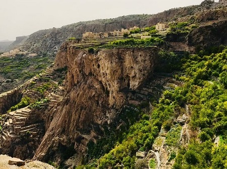 جبل اخضر,جبل اخضر در عمان,جاذبه‌های گردشگری جبل اخضر