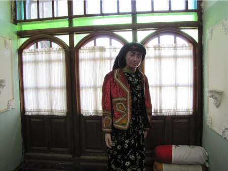 موزه پوشاک و زیورآلات کرمانشاه, جاهای دیدنی کرمانشاه