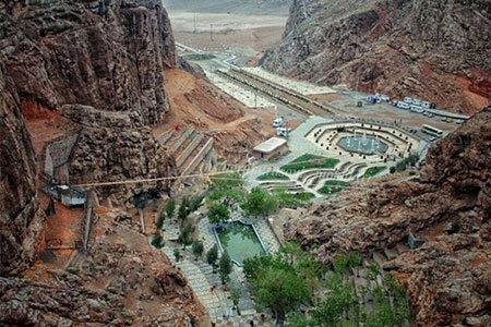 چشمه لادر,چشمه لادر خمینی شهر,تصاویر چشمه لادر