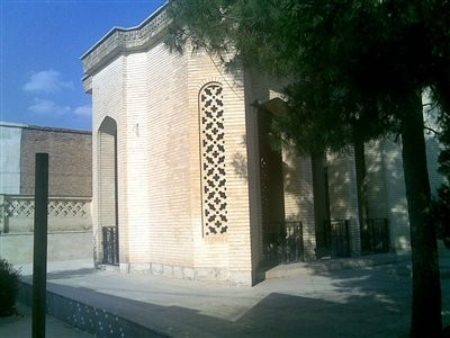 آرامگاه سیبویه شیراز, سیبویه کیست