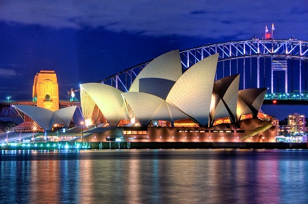  سالن اپرای سیدنی, مجموعه اپرای سیدنی, طراح و طرح اپرای سیدنی