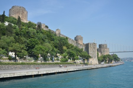 قلعه روملی حصار استانبول,جاذبه هایی که در نزدیکی روملی,قلعه روملی حصار از جاذبه های گردشگری ترکیه