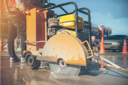 آسفالتتراش سرد بدون نیاز به گرمایش کار میکند ماشین آسفالتتراش, کاربرد آسفالتتراش