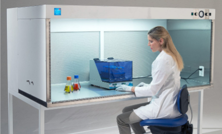 هود لامینار از اپراتور محافظت نمیکند و فقط برای کارهای غیرپاتوژن مناسب است هود لامینار, هود لامینار چیست